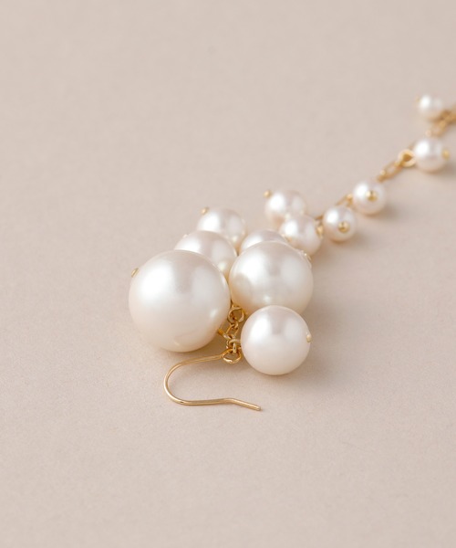 CALIN STANDARD(カリンスタンダード)の「◆◆金属アレルギー対応◆◆〈ecru〉ロングチェーンパールピアス(ピアス(両耳用)・レディース・ゴールド・FREE)」の4枚目の写真
