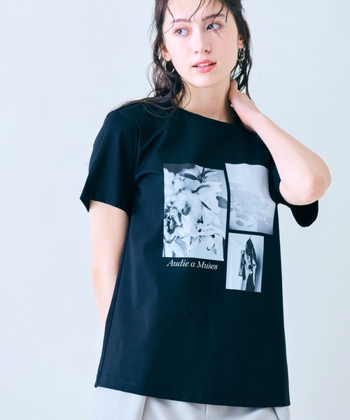 Audie a Muses(オーディアミューズ)の「フォトプリントTシャツ(Tシャツ/カットソー・レディース・ブラック/オフホワイト・42/38)」の1枚目の写真