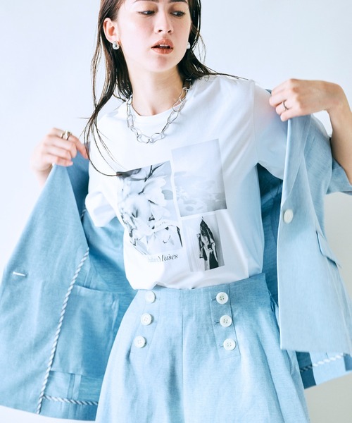 Audie a Muses(オーディアミューズ)の「フォトプリントTシャツ(Tシャツ/カットソー・レディース・ブラック/オフホワイト・42/38)」の6枚目の写真