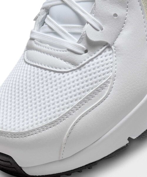 NIKE(ナイキ)の「ナイキ エア マックス エクシー メンズシューズ / Nike Air Max Excee Men's Shoes FN7304-100 WHITE(スニーカー・メンズ・ホワイト・30/29.5/29/28.5/26/28/27.5/27/26.5/25.5/25/24.5/24)」の5枚目の写真