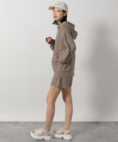 LAKOLE(ラコレ)の「【多機能ウェア】ラッシュガードショートパンツ / 291649(ラッシュガード・レディース・モカ/ブラック/チャコールグレー・FREE)」の15枚目の写真