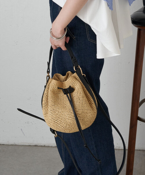 Jena espace merveilleux（ジェナ　エスパスメルヴェイユ）の「ラフィア巾着バッグ（トートバッグ・レディース・ブラック/ベージュ・FREE）」の9枚目の写真