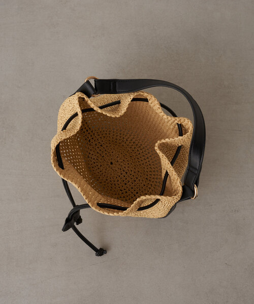 Jena espace merveilleux（ジェナ　エスパスメルヴェイユ）の「ラフィア巾着バッグ（トートバッグ・レディース・ブラック/ベージュ・FREE）」の18枚目の写真