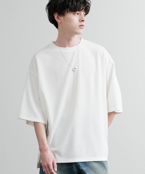 Rocky Monroe（ロッキーモンロー）の「UVカット 梨地裾スリット オーバーサイズストレッチクルーネック半袖Tシャツ ビッグTシャツ（Tシャツ/カットソー・メンズ・ダークグレー/ベージュ/ブルーグレー/ブラック/ダークグリーン/オフホワイト・M/L/LL）」の7枚目の写真