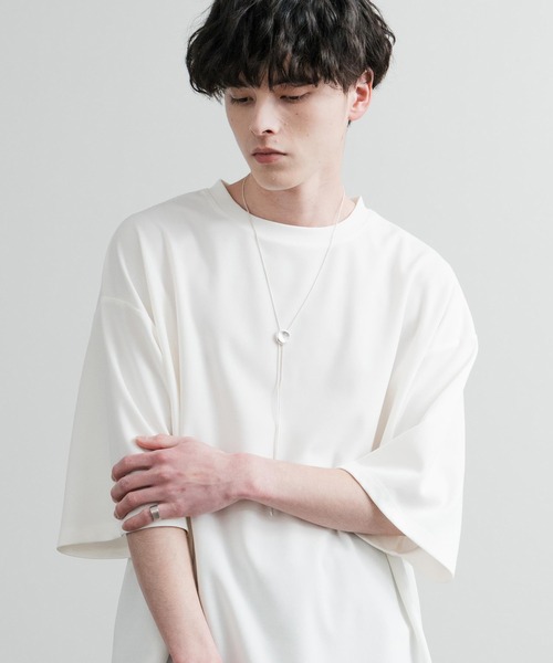 Rocky Monroe（ロッキーモンロー）の「UVカット 梨地裾スリット オーバーサイズストレッチクルーネック半袖Tシャツ ビッグTシャツ（Tシャツ/カットソー・メンズ・ダークグレー/ベージュ/ブルーグレー/ブラック/ダークグリーン/オフホワイト・M/L/LL）」の8枚目の写真
