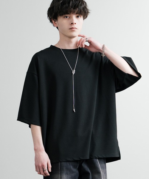 Rocky Monroe（ロッキーモンロー）の「UVカット 梨地裾スリット オーバーサイズストレッチクルーネック半袖Tシャツ ビッグTシャツ（Tシャツ/カットソー・メンズ・ダークグレー/ベージュ/ブルーグレー/ブラック/ダークグリーン/オフホワイト・M/L/LL）」の12枚目の写真