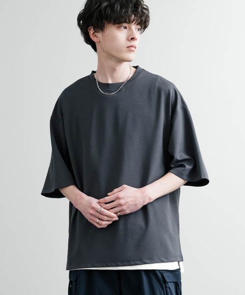 Rocky Monroe（ロッキーモンロー）の「UVカット 梨地裾スリット オーバーサイズストレッチクルーネック半袖Tシャツ ビッグTシャツ（Tシャツ/カットソー・メンズ・ダークグレー/ベージュ/ブルーグレー/ブラック/ダークグリーン/オフホワイト・M/L/LL）」の16枚目の写真