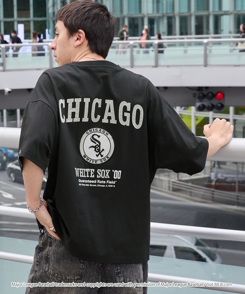 MLB（メジャーリーグベースボール）の「MLB/メジャーリーグベースボール 別注 ロゴ刺繍バックデザイン ビッグシルエットオーバーサイズ半袖Tシャツ（Tシャツ/カットソー・メンズ・スミクロ/ネイビー/ダークブラウン/ホワイト/ライトグレー・S/M/L）」の6枚目の写真