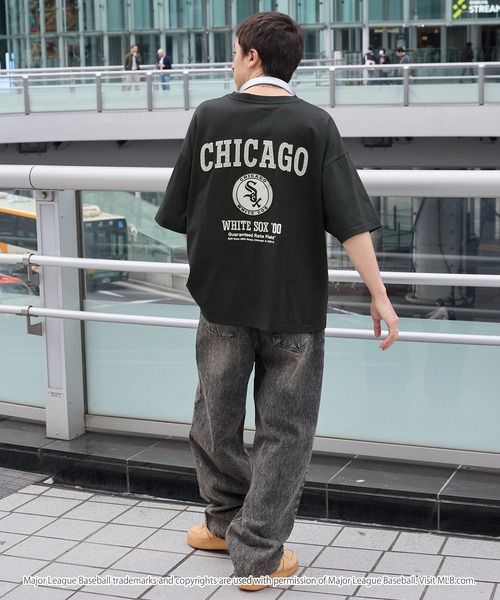 MLB（メジャーリーグベースボール）の「MLB/メジャーリーグベースボール 別注 ロゴ刺繍バックデザイン ビッグシルエットオーバーサイズ半袖Tシャツ（Tシャツ/カットソー・メンズ・スミクロ/ネイビー/ダークブラウン/ホワイト/ライトグレー・S/M/L）」の11枚目の写真