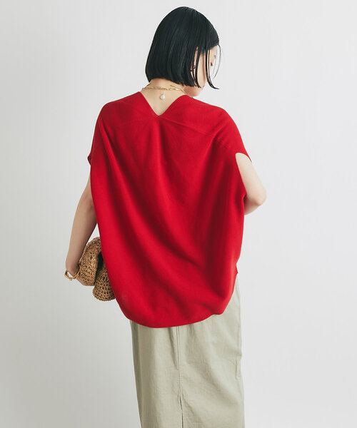un dix cors（アンディコール）の「《縫い目がなくストレスフリーな着心地》ホールガメントフレンチVネック（ニット/セーター・レディース・ベージュ/レッド/グリーン/ブラック・FREE）」の14枚目の写真