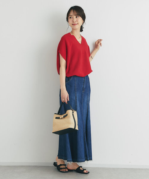un dix cors（アンディコール）の「《縫い目がなくストレスフリーな着心地》ホールガメントフレンチVネック（ニット/セーター・レディース・ベージュ/レッド/グリーン/ブラック・FREE）」の20枚目の写真