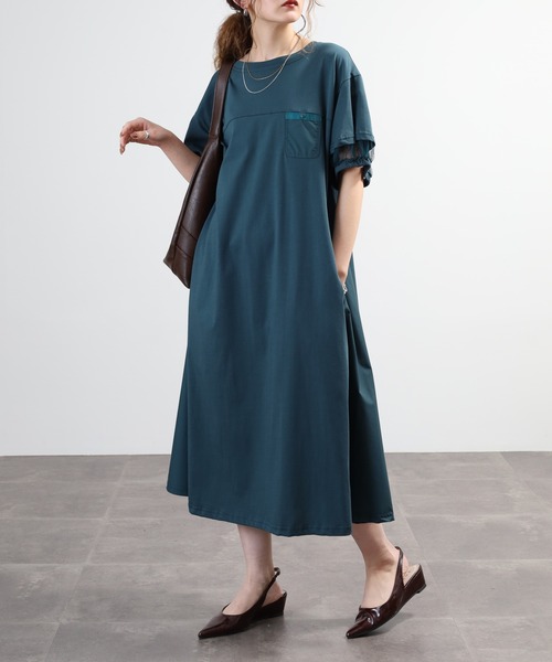 EGLANTINE(エグランティーヌ)の「EGLANTINE 素材切り替えカットソーワンピース 半袖ロングワンピース(ワンピース・レディース・グレイッシュブルー/カーキ/ブラック/ダークグリーン/レンガ・40)」の7枚目の写真