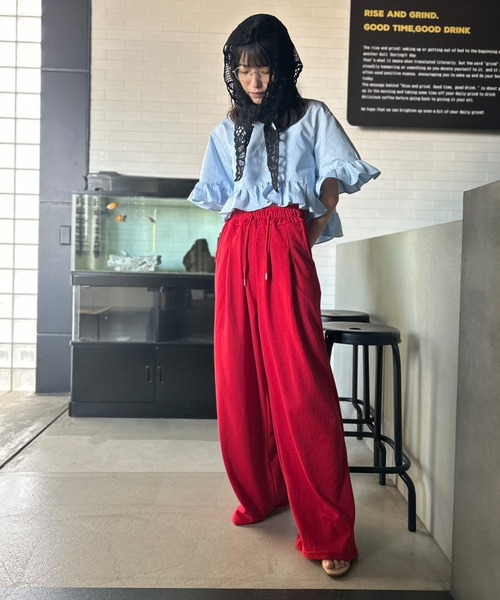 Kotoe(コトエ)の「【UNISEX】 カラー タック ワイドパンツ (ロング丈)(スウェットパンツ・レディース・グリーン/レッド/ブラック・FREE)」の19枚目の写真