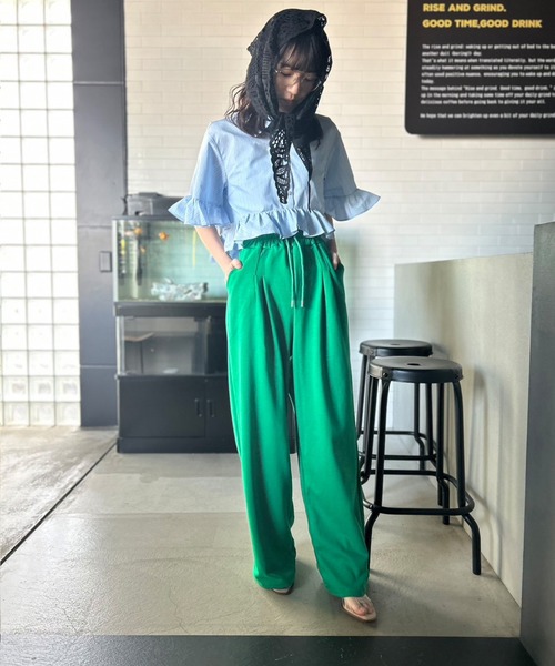 Kotoe(コトエ)の「【UNISEX】 カラー タック ワイドパンツ (ロング丈)(スウェットパンツ・レディース・グリーン/レッド/ブラック・FREE)」の22枚目の写真