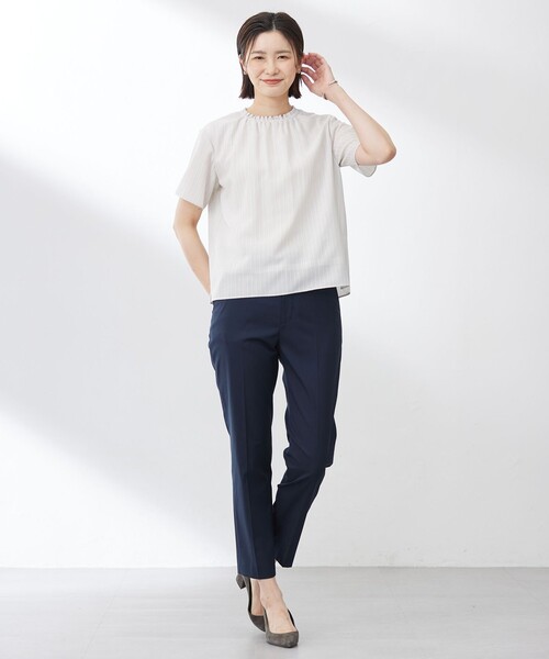 J.PRESS Ladies(J.プレス レディス)の「【洗える】シアーストライプ&チェック ブラウスライク カットソー(Tシャツ/カットソー・レディース・ホワイト系1/グレー系3/ベージュ系1/ダークブラウン系3・SMALL)」の9枚目の写真