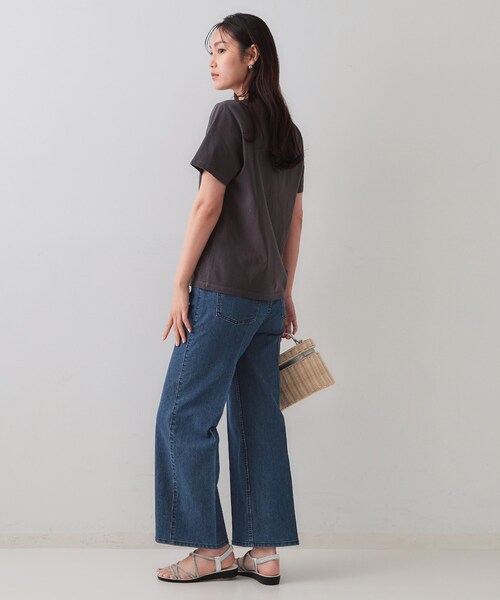 OPAQUE.CLIP(オペークドットクリップ)の「ストレッチライトオンスワイドデニム【洗濯機洗い可】(デニムパンツ・レディース・ライトブルー/ブルー系その他・40/38/42)」の10枚目の写真