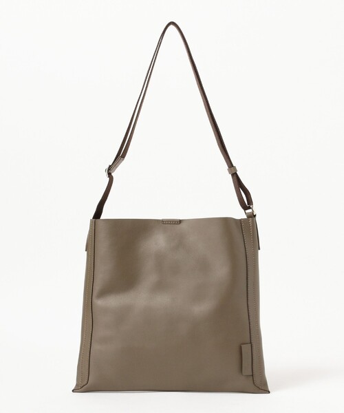 BEAMS F(ビームスエフ)の「Daniel & Bob / LINDO レザー ショルダーバッグ(トートバッグ・メンズ・オリーブ/ブラック・ONE SIZE)」の6枚目の写真