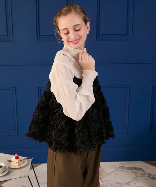 BONLECILL noir（ボンルシールノワール）の「【BONLECILL noir】フラワーチュールキャミソールビスチェ（キャミソール・レディース・ブラック/アイボリー・FREE）」の7枚目の写真