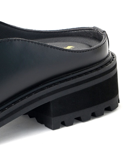 London Shoe Make（ロンドンシューメイク）の「牛革 ＋4.0㎝ タンクソール タッセルローファー ミュール / London Shoe Make Oxford and Derby 9014（ローファー・メンズ・ブラック・S/M/L）」の9枚目の写真