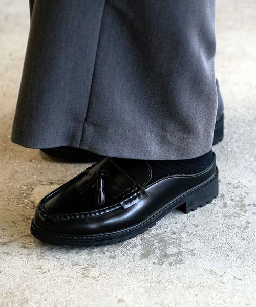 London Shoe Make（ロンドンシューメイク）の「牛革 ＋4.0㎝ タンクソール タッセルローファー ミュール / London Shoe Make Oxford and Derby 9014（ローファー・メンズ・ブラック・S/M/L）」の22枚目の写真