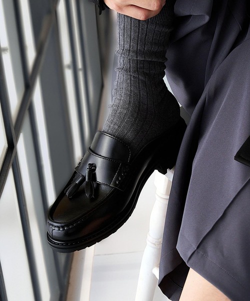 London Shoe Make(ロンドンシューメイク)の「牛革 +4.0㎝ タンクソール タッセルローファー ミュール / London Shoe Make Oxford and Derby 9014(ローファー・メンズ・ブラック・S/M/L)」の21枚目の写真