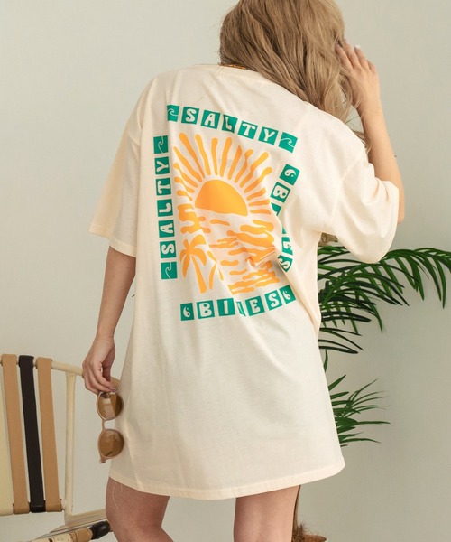 anap mimpi(アナップミンピ)の「SUN & SEA サーフプリントビッグTシャツワンピース(ワンピース・レディース・ブラウン/ブラック/キナリ/ブルー・FREE)」の1枚目の写真