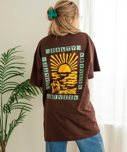 anap mimpi(アナップミンピ)の「SUN & SEA サーフプリントビッグTシャツワンピース(ワンピース・レディース・ブラウン/ブラック/キナリ/ブルー・FREE)」の15枚目の写真