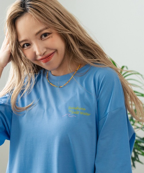 anap mimpi(アナップミンピ)の「SUN & SEA サーフプリントビッグTシャツワンピース(ワンピース・レディース・ブラウン/ブラック/キナリ/ブルー・FREE)」の18枚目の写真