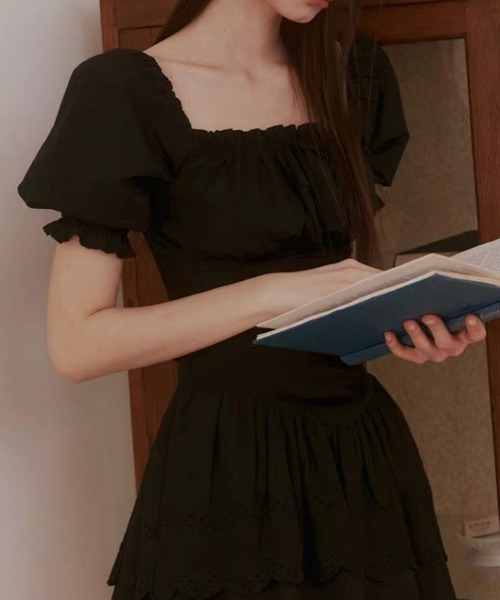 Achic(アシック)の「2WAYギャザーデザインブラウス(シャツ/ブラウス・レディース・ホワイト系その他2/ブラック系その他2/ブラック/ブラック系/ホワイト系その他/ホワイト・M)」の21枚目の写真