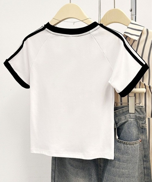 SPIGA(スピーガ)の「肩ラインgirl柄T(Tシャツ/カットソー・レディース・ベージュ/ブラック/ネイビー/レッド/ホワイト/ブルー系その他・SMALL/MEDIUM/LARGE/X-LARGE)」の7枚目の写真