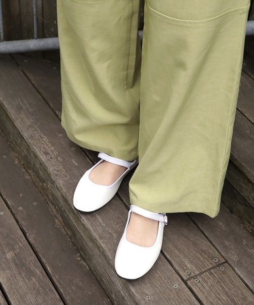 ROOPTOKYO(ループトウキョウ)の「ストラップシューズ メリージェーン(バレエシューズ・レディース・ホワイト/ブラウン系・25.0cm/24.0cm/23.5cm/23.0cm)」の20枚目の写真