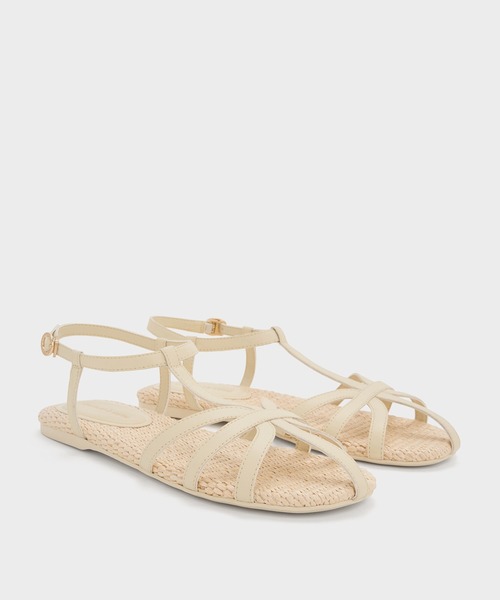 CHARLES & KEITH(チャールズ & キース)の「ストラッピー ラフィアTバーアンクルストラップサンダル(サンダル・レディース・クリーム/オリーブ・22.5cm/23cm/23.5cm/24.5cm/25cm/25.5cm/26.5cm)」の3枚目の写真