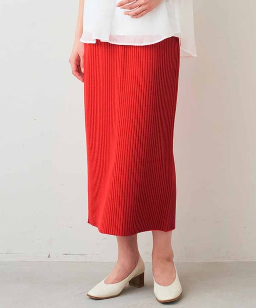 IEDIT（イディット）の「ＩＥＤＩＴ　小森美穂子さんコラボ　接触冷感がうれしいシャリ感リブニットスカート（スカート・レディース・ブルー/チャコールグレー/レッド・M/L/LL/3L/S/4L）」の3枚目の写真