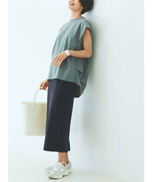 IEDIT（イディット）の「ＩＥＤＩＴ　小森美穂子さんコラボ　接触冷感がうれしいシャリ感リブニットスカート（スカート・レディース・ブルー/チャコールグレー/レッド・M/L/LL/3L/S/4L）」の4枚目の写真