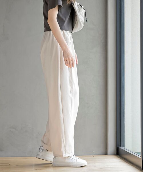 rps（アールピーエス）の「リラックスワイドパンツ（その他パンツ・レディース・アイボリー/ネイビー・フリー）」の4枚目の写真