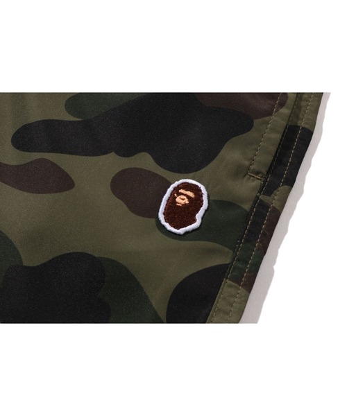 A BATHING APE（アベイシングエイプ）の「1ST CAMO ONE POINT BEACH SHORTS（その他パンツ・キッズ・グリーン/イエロー・100/90/120/110/140/130）」の4枚目の写真