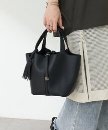 【8色展開】きれいめデザイン、タッセル付ハンドバッグ