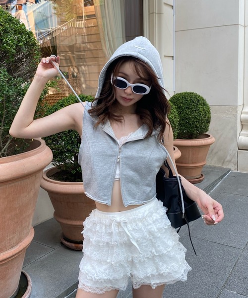 RAY CASSIN(レイカズン)の「フード付きノースリZIPパーカー(Tシャツ/カットソー・レディース・ブラック/グレー/ホワイト系その他・FREE)」の10枚目の写真