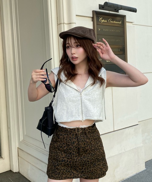 RAY CASSIN(レイカズン)の「フード付きノースリZIPパーカー(Tシャツ/カットソー・レディース・ブラック/グレー/ホワイト系その他・FREE)」の13枚目の写真