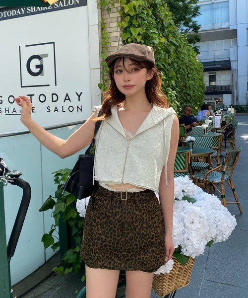 RAY CASSIN(レイカズン)の「フード付きノースリZIPパーカー(Tシャツ/カットソー・レディース・ブラック/グレー/ホワイト系その他・FREE)」の19枚目の写真