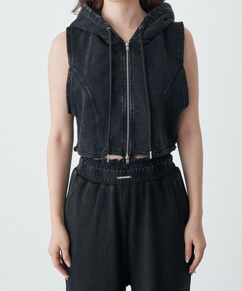 RAY CASSIN(レイカズン)の「フード付きノースリZIPパーカー(Tシャツ/カットソー・レディース・ブラック/グレー/ホワイト系その他・FREE)」の22枚目の写真