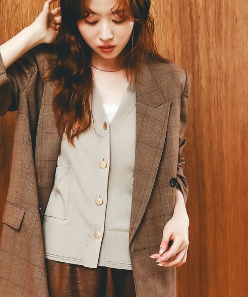 le.coeur blanc（ルクールブラン）の「《手洗い可能》ハイゲージワイドVネックカーディガン（カーディガン/ボレロ・レディース・グレイッシュベージュ/ブルー/ブラウン/ピンク・38）」の3枚目の写真