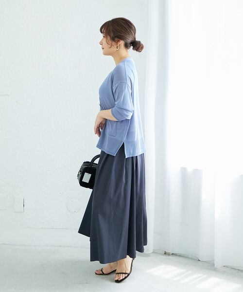 le.coeur blanc（ルクールブラン）の「《手洗い可能》ハイゲージワイドVネックカーディガン（カーディガン/ボレロ・レディース・グレイッシュベージュ/ブルー/ブラウン/ピンク・38）」の12枚目の写真