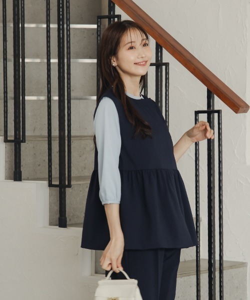 Petitjo(プッチージョ)の「小さいサイズ 【レディーススーツ】ペプラムベスト (セットアップ対応・上下別売り) 低身長さん・小柄女性(スーツセット・レディース・ネイビー/ブラック/グレイッシュベージュ・PL/PM/PS/PSS)」の6枚目の写真