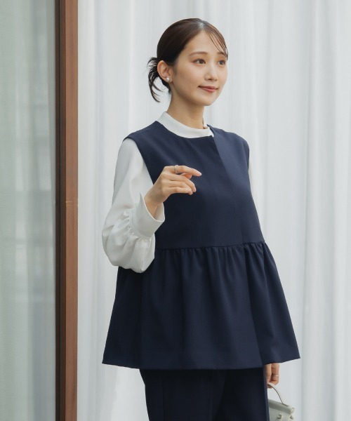 Petitjo(プッチージョ)の「小さいサイズ 【レディーススーツ】ペプラムベスト (セットアップ対応・上下別売り) 低身長さん・小柄女性(スーツセット・レディース・ネイビー/ブラック/グレイッシュベージュ・PL/PM/PS/PSS)」の5枚目の写真