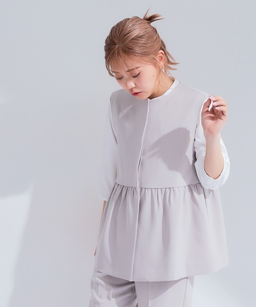 Petitjo(プッチージョ)の「小さいサイズ 【レディーススーツ】ペプラムベスト (セットアップ対応・上下別売り) 低身長さん・小柄女性(スーツセット・レディース・ネイビー/ブラック/グレイッシュベージュ・PL/PM/PS/PSS)」の12枚目の写真