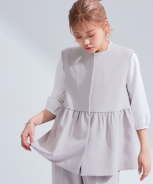 Petitjo(プッチージョ)の「小さいサイズ 【レディーススーツ】ペプラムベスト (セットアップ対応・上下別売り) 低身長さん・小柄女性(スーツセット・レディース・ネイビー/ブラック/グレイッシュベージュ・PL/PM/PS/PSS)」の16枚目の写真