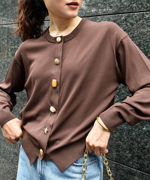 le.coeur blanc（ルクールブラン）の「TORRAZZO DONNA ビジューカーディガン（カーディガン/ボレロ・レディース・ブラウン/グリーン/ライトベージュ・38）」の22枚目の写真