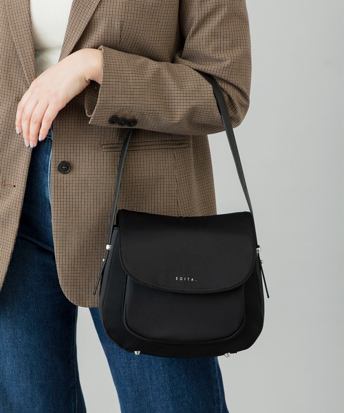 EDITA.（エディータ）の「Round pocket hand bag コンパクト / ペットボトル収納可（ハンドバッグ・レディース・オリーブ/ブラック・FREE）」の2枚目の写真