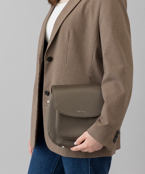 EDITA.（エディータ）の「Round pocket hand bag コンパクト / ペットボトル収納可（ハンドバッグ・レディース・オリーブ/ブラック・FREE）」の5枚目の写真